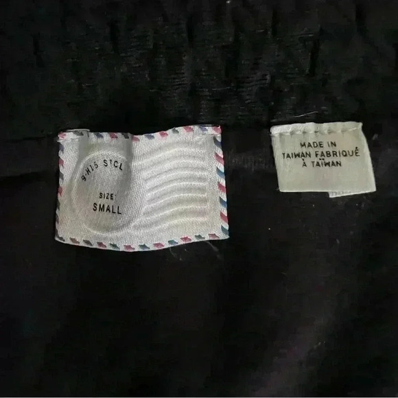 9-H15 S' CL Anthropologie Skirt Black Size Small in EUC - Picture 4 of 4